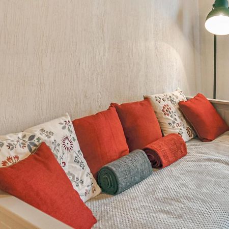Amazing Home In Fontevraud Labbaye With Wifi Luaran gambar
