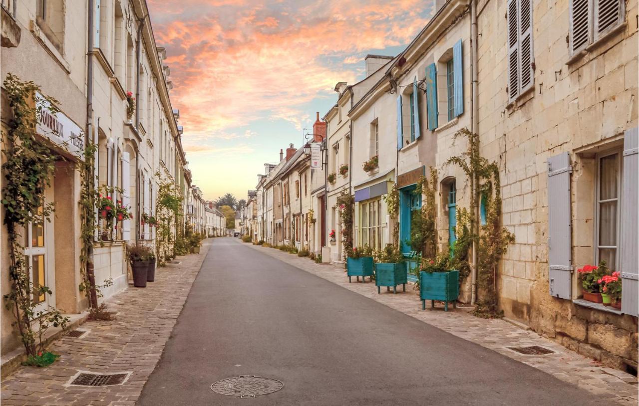 Amazing Home In Fontevraud Labbaye With Wifi Luaran gambar